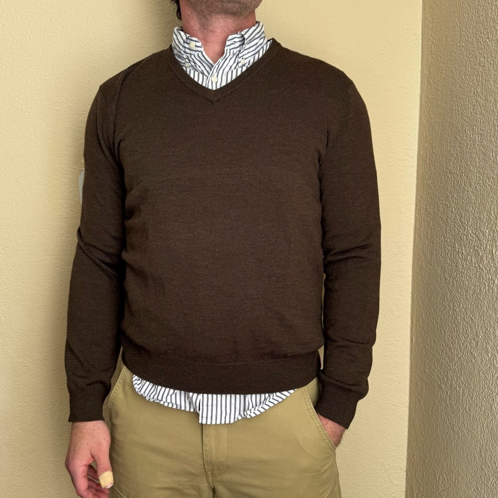 Sold - J. Crew Italian Merino men's L v-neck sweater